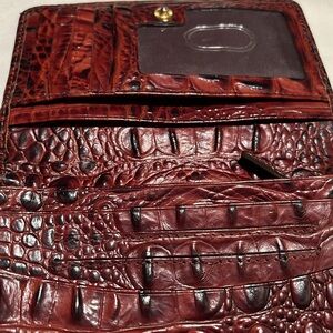 Brahmin wallet